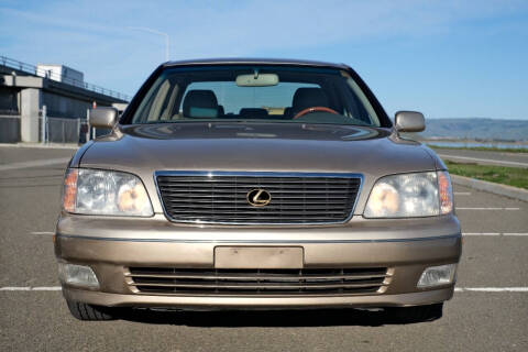 1999 Lexus LS 400