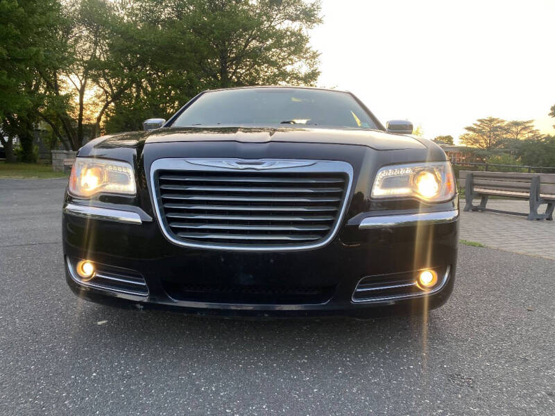 2012 Chrysler 300 Limited