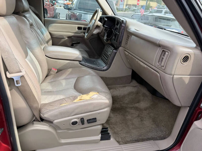 2003 GMC Yukon XL Denali