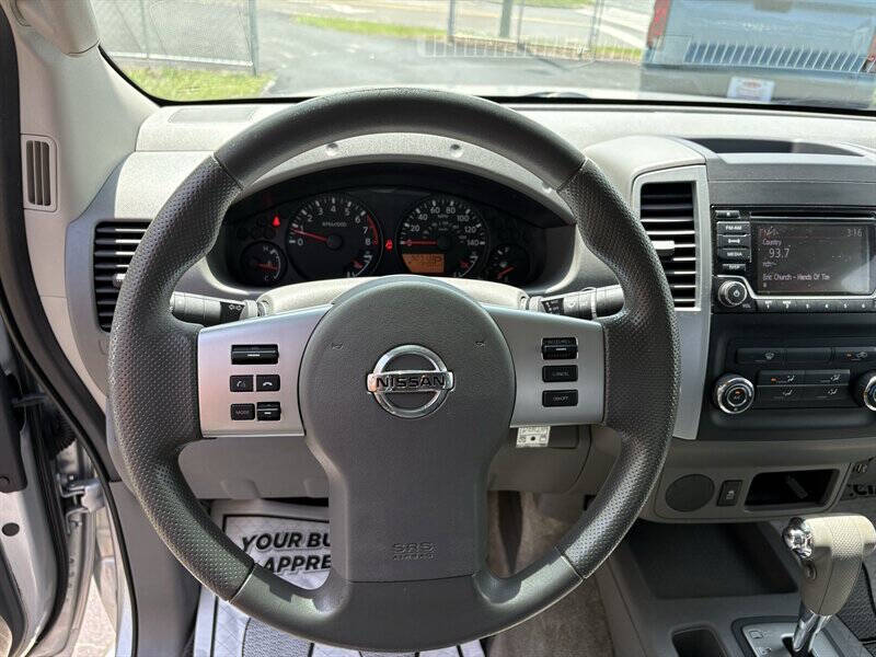 2017 Nissan Frontier SV