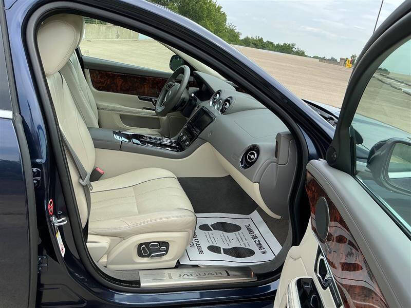 2014 Jaguar XJ
