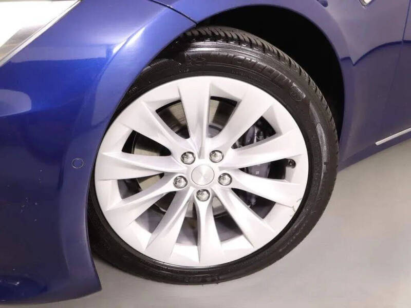 2015 Tesla Model S