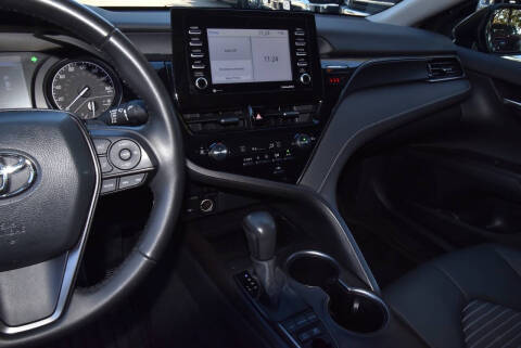 2024 Toyota Camry Hybrid SE