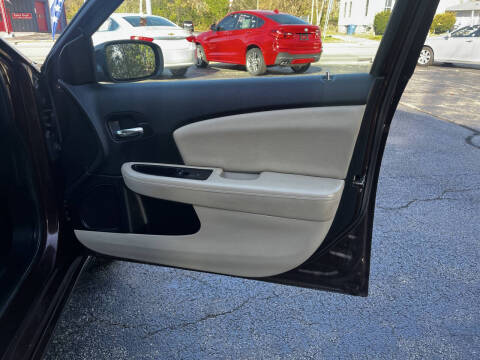 2013 Chrysler 200 LX