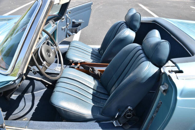 1971 Mercedes-Benz 280-Class