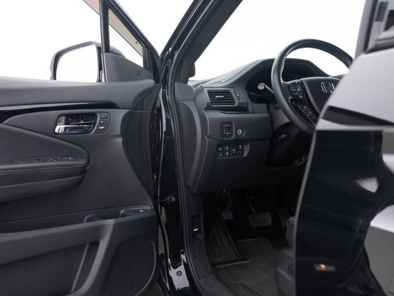 2017 Honda Ridgeline Black Edition