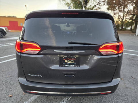 2017 Chrysler Pacifica Touring Plus
