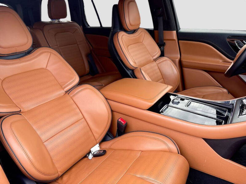 2025 Lincoln Aviator Black Label