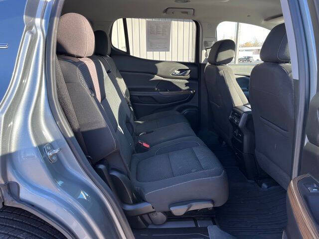 2023 GMC Acadia SLE