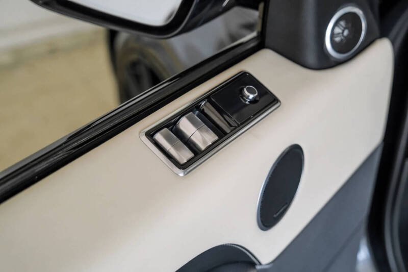 2020 Land Rover Range Rover Sport HST