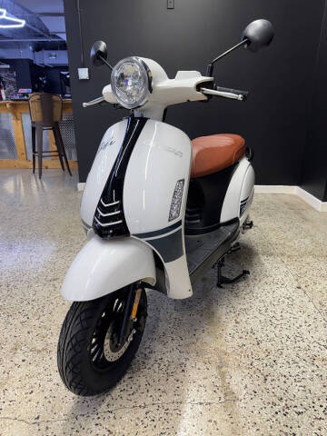 2026 Icebear BELLA 50cc