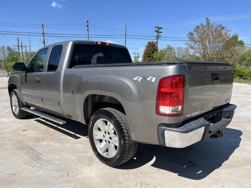 2008 GMC Sierra 1500 Work Truck - Image 2