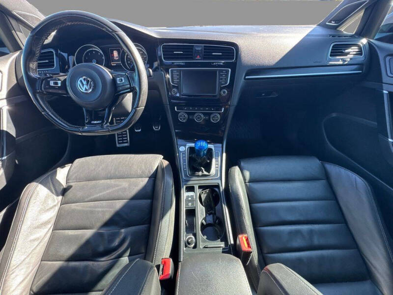 2016 Volkswagen Golf R 4Motion