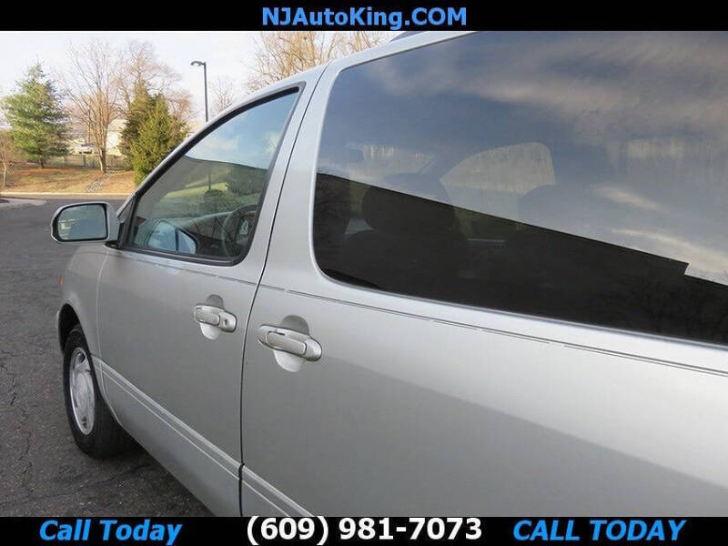 2003 Toyota Sienna LE