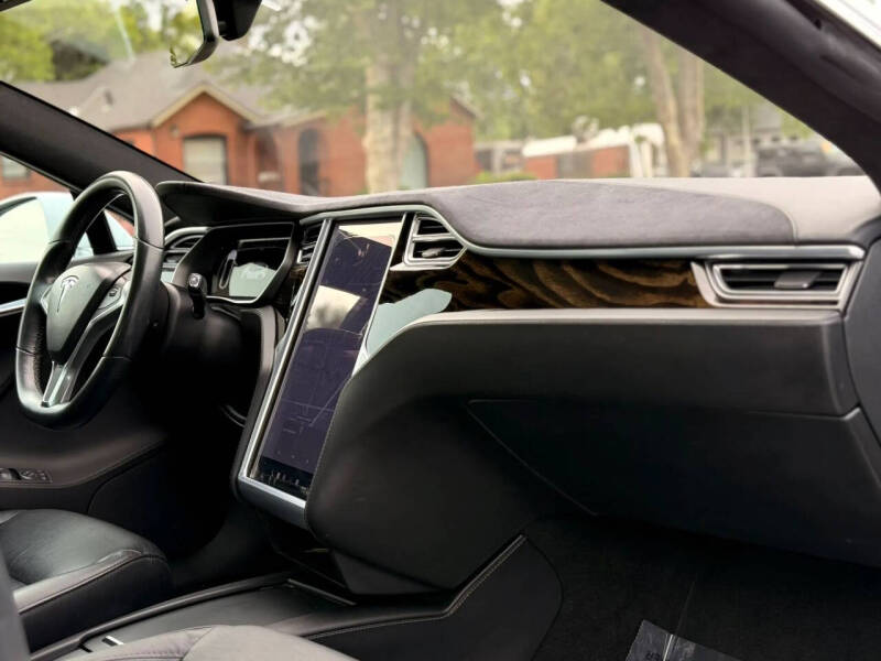 2016 Tesla Model S