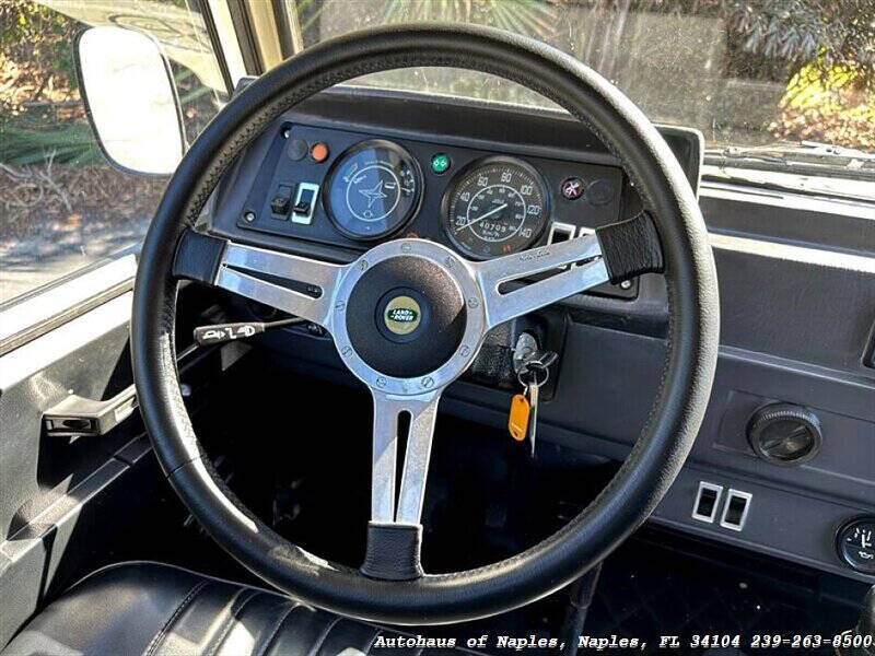 1987 Land Rover Defender