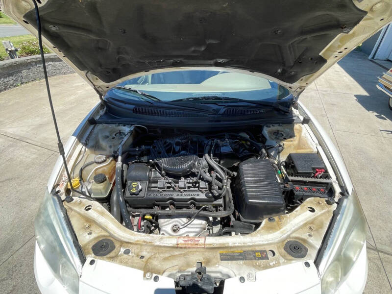 2004 Chrysler Sebring LXi