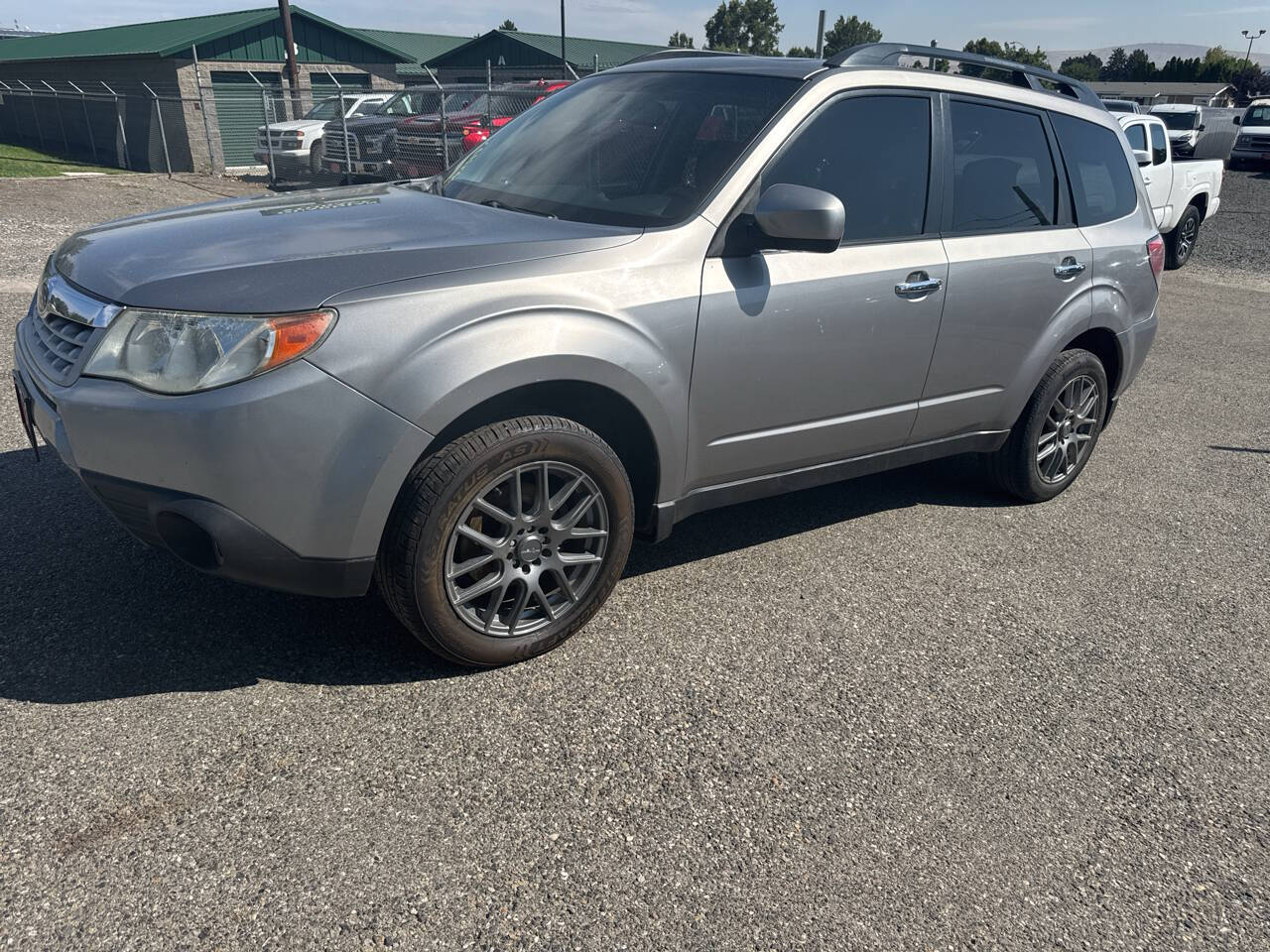 Dk. Gray 2011 Subaru Forester 2.5X Premium AWD 2.5X Premium 4dr Wagon 4A 2