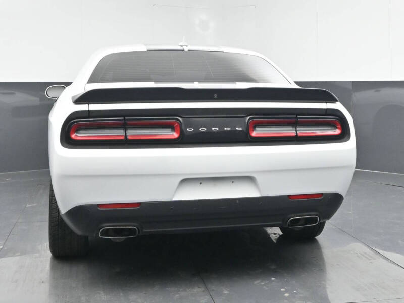 2017 Dodge Challenger SXT