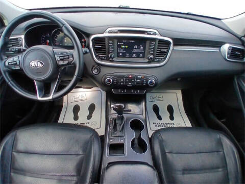 2018 Kia Sorento EX V6