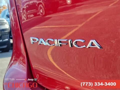 2026 Chrysler Pacifica Select