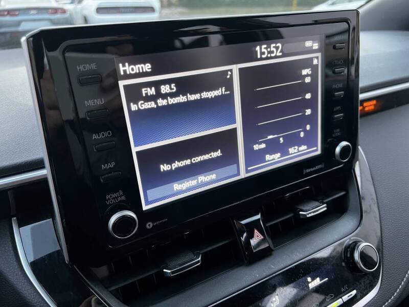 2022 Toyota Corolla Hatchback SE