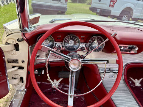 1962 Ford Thunderbird