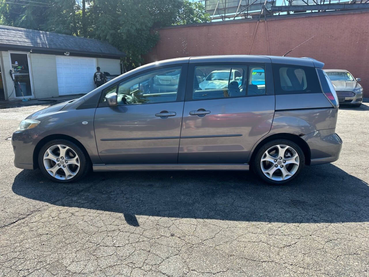 2008 Mazda Mazda5 for sale at Kelly Auto Group in Cleveland, OH