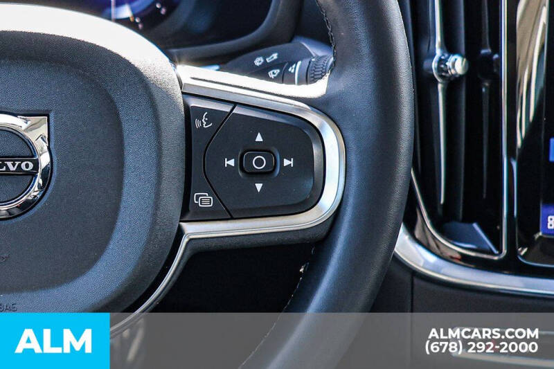 2024 Volvo S60 B5 Core Dark Theme