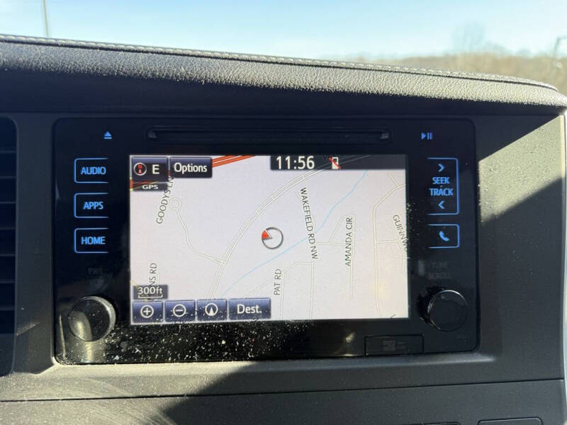 2015 Toyota Sienna XLE Premium 8-Passenger