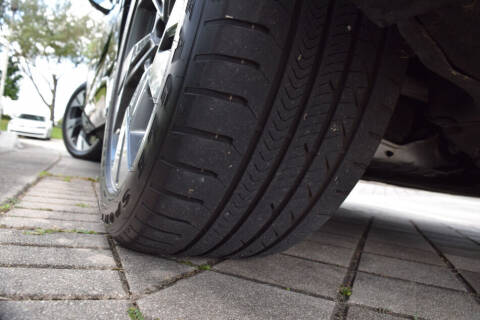 2022 Audi e-tron quattro Premium