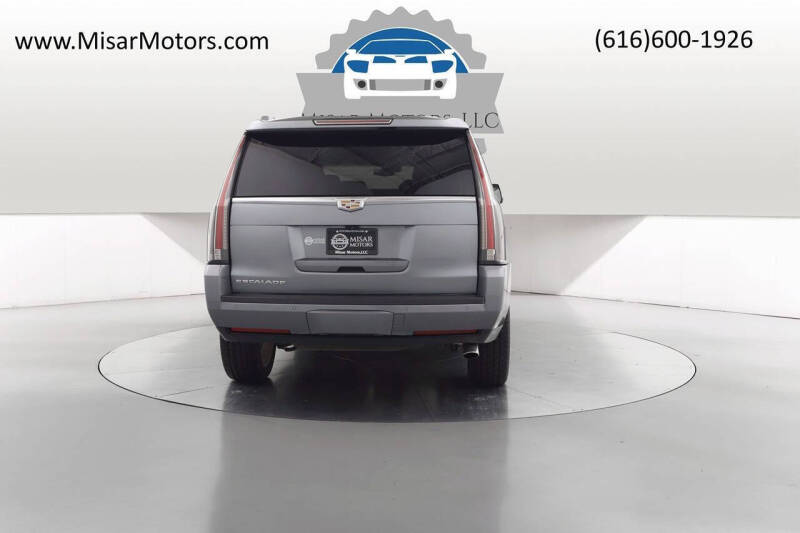 2019 Cadillac Escalade Luxury