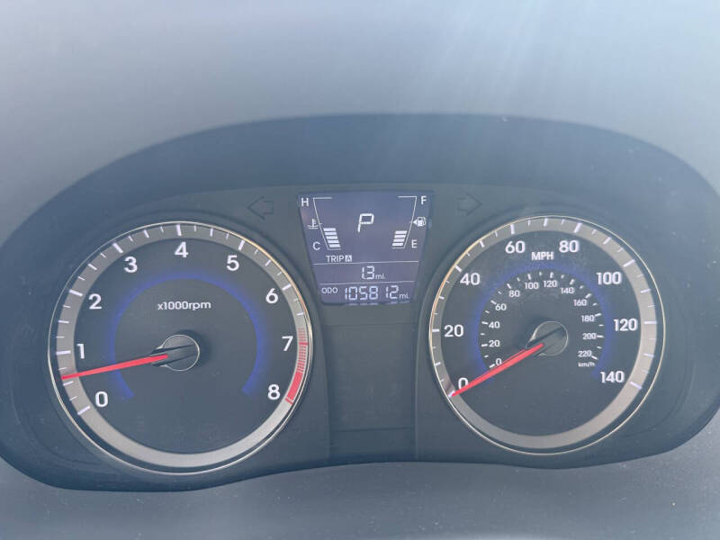 2014 Hyundai Accent GS - Photo 14
