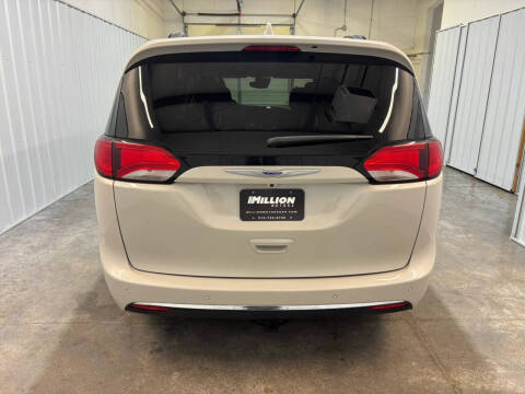 2019 Chrysler Pacifica Touring Plus