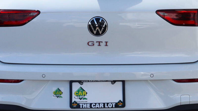 2023 Volkswagen Golf GTI S