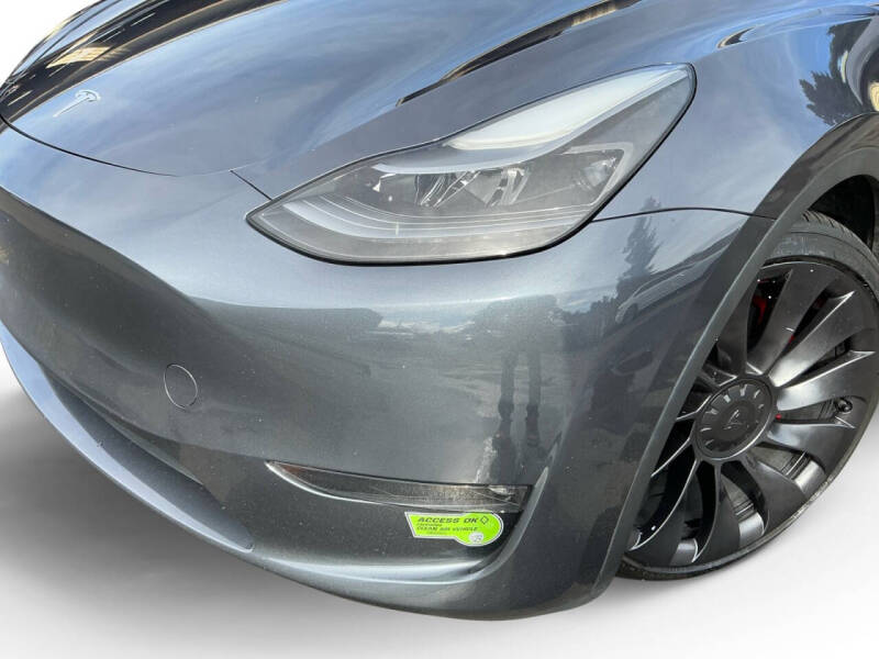 2023 Tesla Model Y Performance