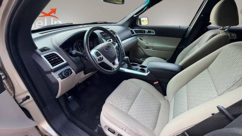 2011 Ford Explorer XLT