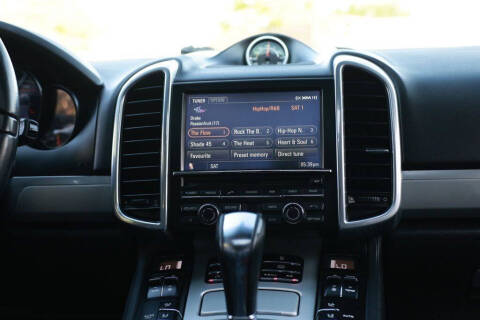 2013 Porsche Cayenne GTS