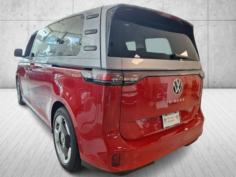 2025 Volkswagen ID. Buzz Pro S Plus 4Motion