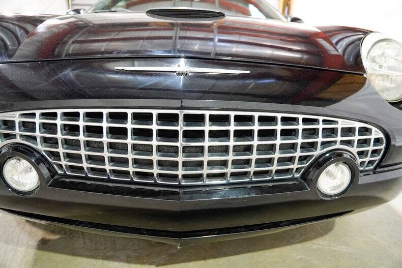 2002 Ford Thunderbird Deluxe