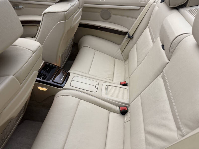 2011 BMW 3 Series 328i