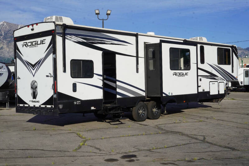 2022 F0REST RIVER ROGUE