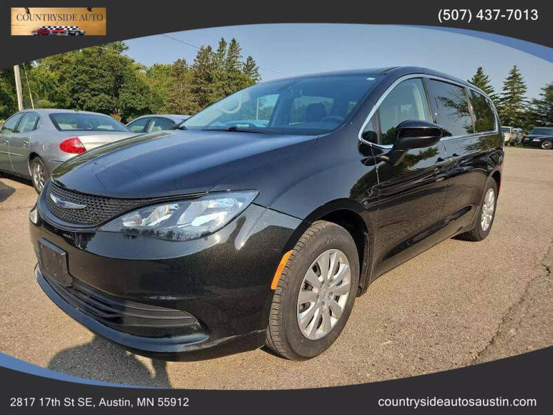 2020 Chrysler Voyager for sale at COUNTRYSIDE AUTO INC in Austin MN