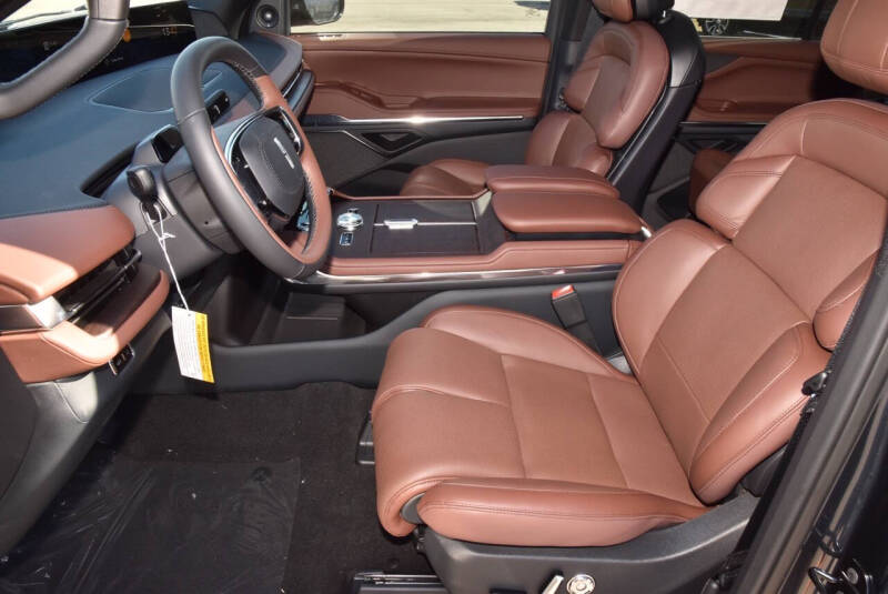 2025 Lincoln Navigator L Reserve