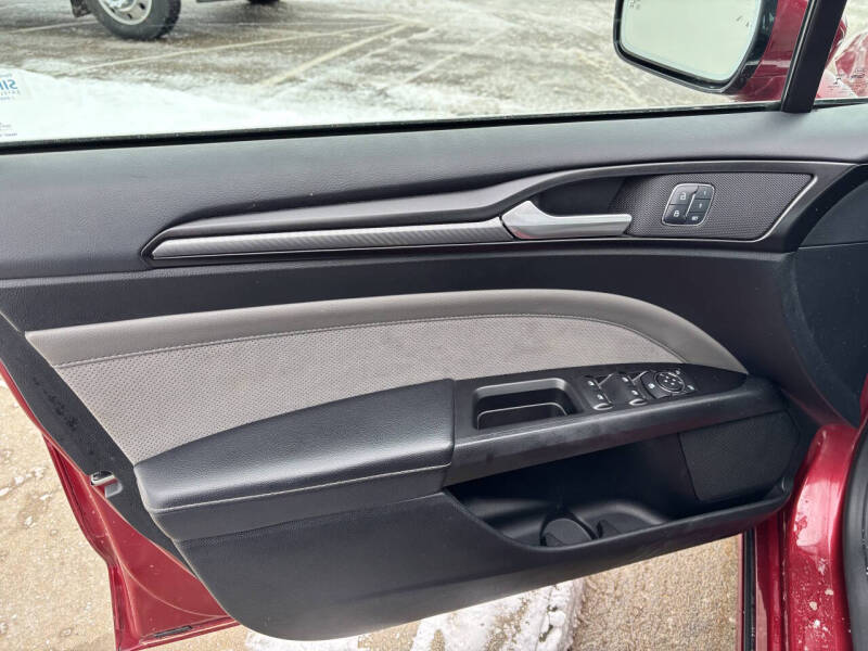 2017 Ford Fusion V6 Sport