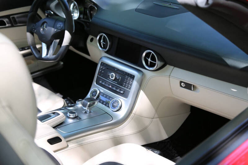 2012 Mercedes-Benz SLS AMG