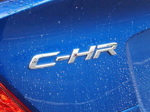 2022 Toyota C-HR XLE
