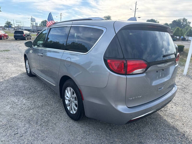 2018 Chrysler Pacifica Touring L