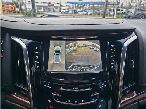 2016 Cadillac Escalade ESV Luxury Collection