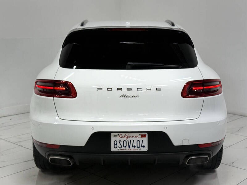 2017 Porsche Macan